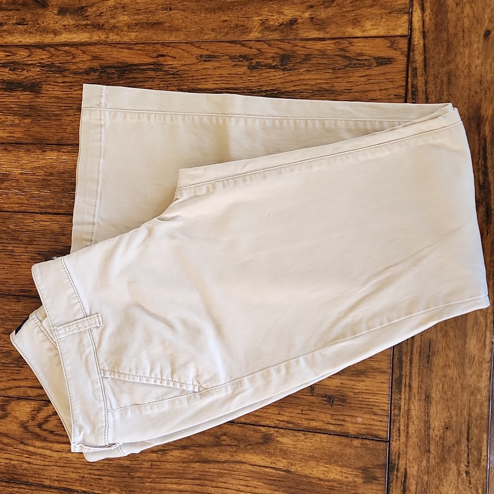 American Eagle Kick Boot pants. Size 6 Short.